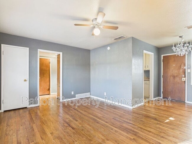 Building Photo - 2805 Duncan Dr