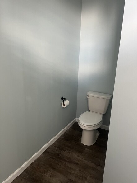 Master Bath - 17 N 5th St