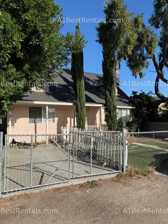 Primary Photo - 120 Ellen Ave