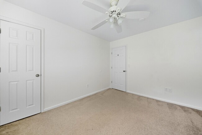 Building Photo - 1305 Reedtown Rd