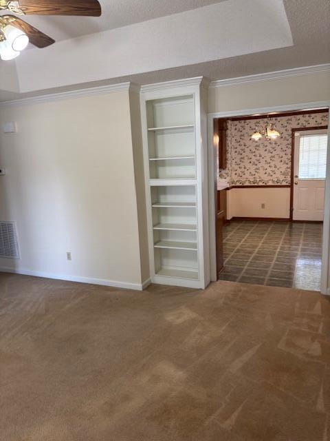 Building Photo - 1970 Essex Dr