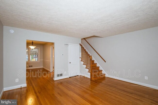 Building Photo - 2110 Coralthorn Rd