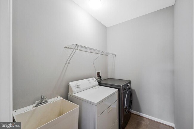 Building Photo - 22247 Waterberry Terrace