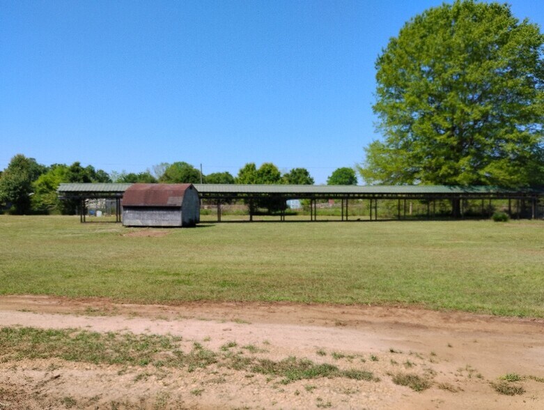 Building Photo - 235 Big 6 Farms Rd