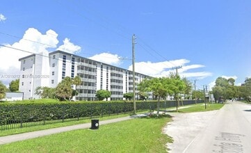Building Photo - 16851 NE 23rd Ave