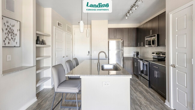 Building Photo - 1260 E University Dr