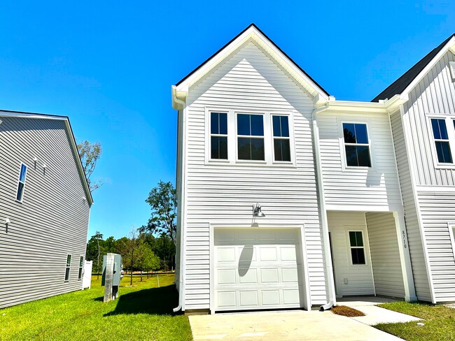 Building Photo - 8710 Silver Perch Ln