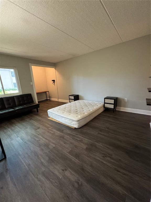 Building Photo - 109 Pine Ct