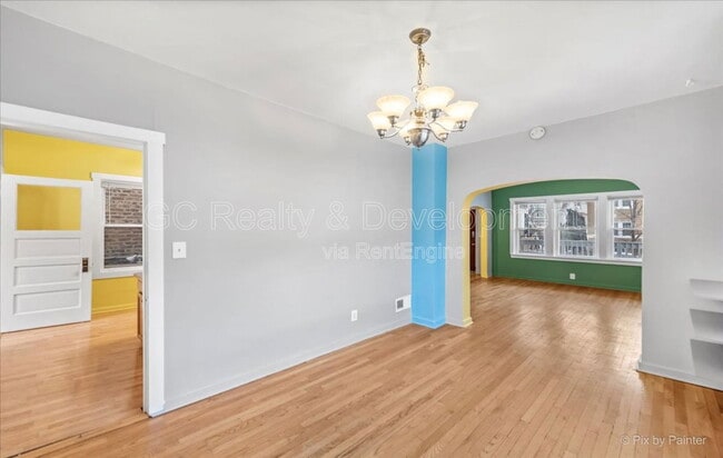 Building Photo - 1932 N Karlov Ave