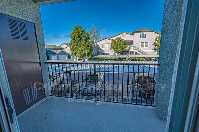 Building Photo - 20000 Plum Canyon Rd