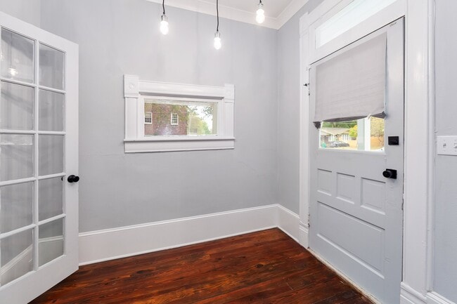Building Photo - 168 Arlington Ave