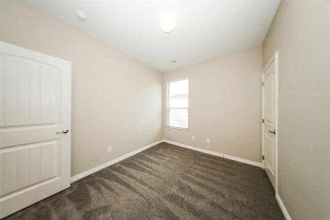 Building Photo - 2516 Colby Ct