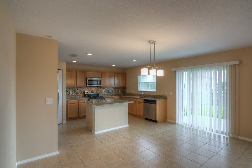 Building Photo - 2929 Breezy Meadow Rd