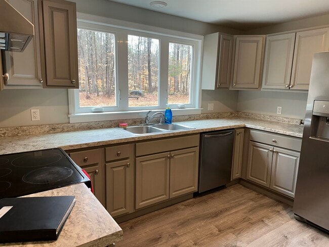 Building Photo - 162 Gulf Rd