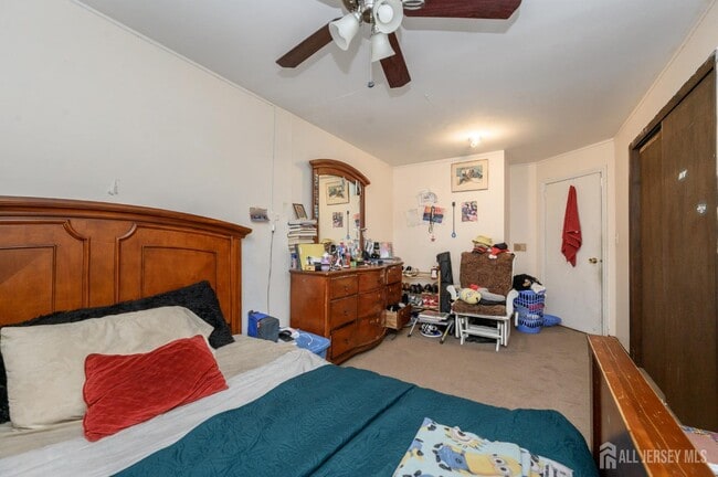 Building Photo - 1 Ovington Ave