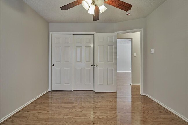 Building Photo - 135 N Wynnoak Cir
