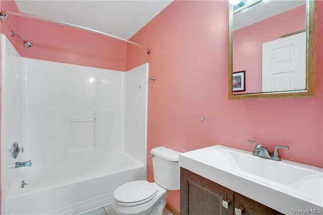 Building Photo - 1 Tomkins Ave