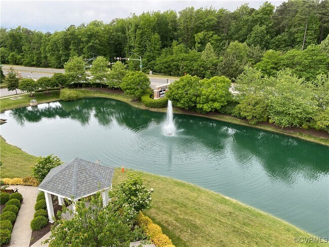 Building Photo - 3924 Village Townes Walk