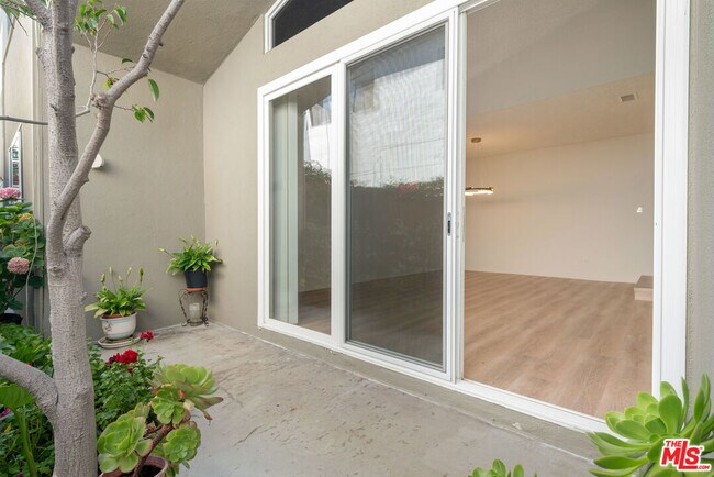 Building Photo - 1134 23rd St