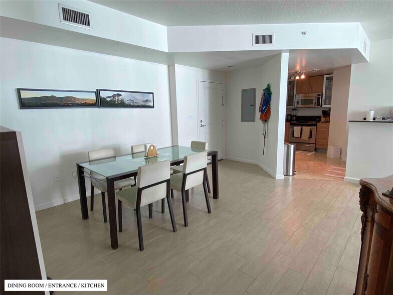 Building Photo - 7900 Harbor Island Dr