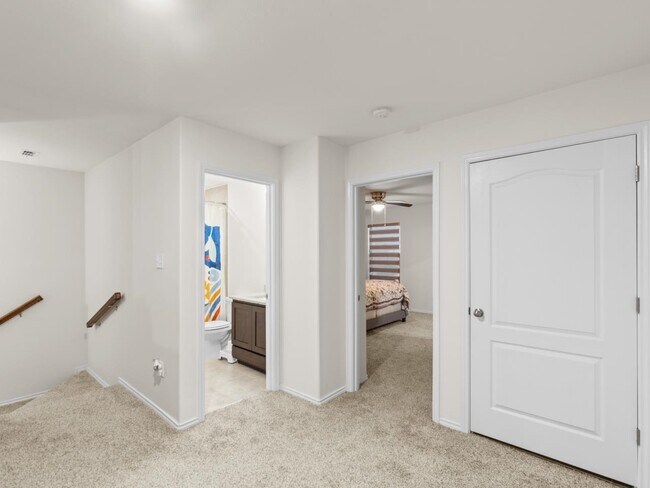 Building Photo - 5618 Lone Star Lp