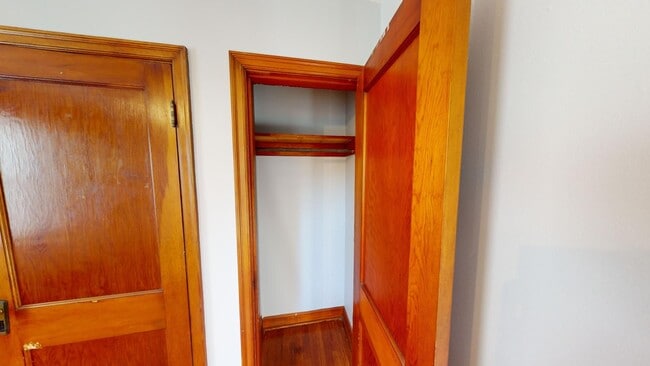 Building Photo - 1040 E Gates St