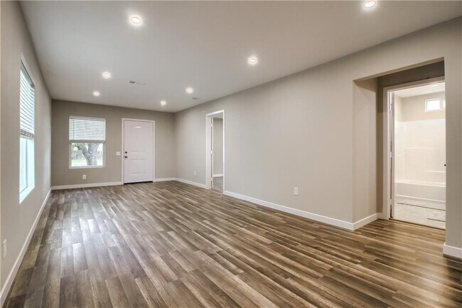 Building Photo - 108 Irene St