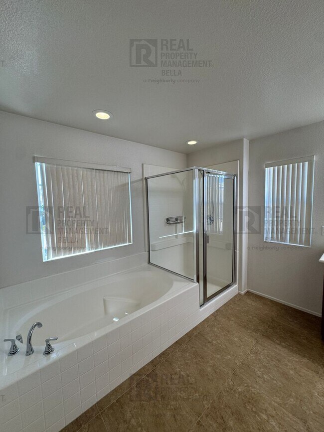 Building Photo - 756 Conlon Dr