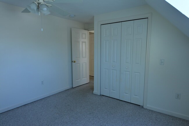 Building Photo - 55 Arrowwood Dr