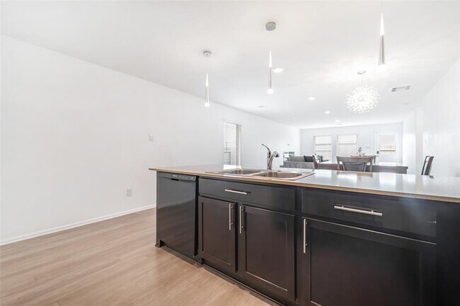 Building Photo - 26919 Wilderye Cv Ln
