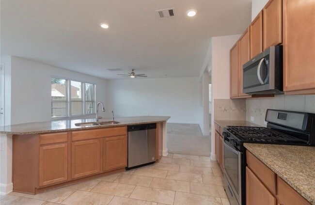 Building Photo - 20623 Pioneer Oak Ln