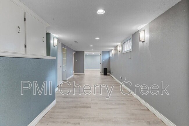 Building Photo - 3195 Fenton St