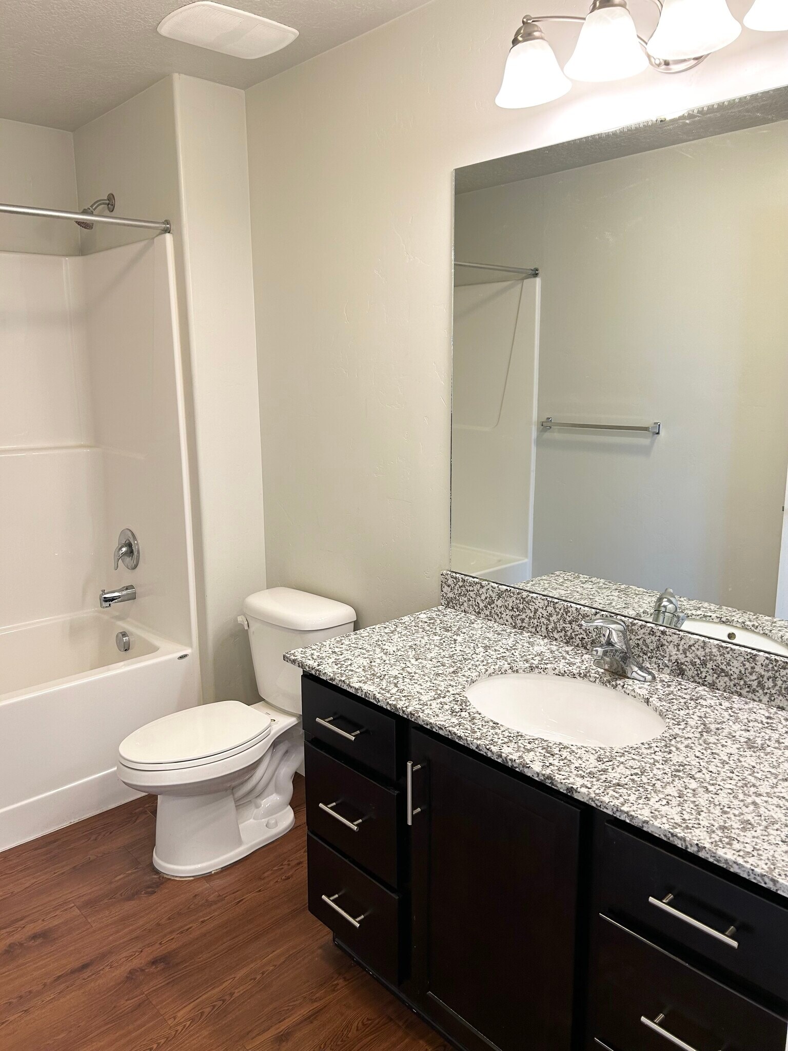 Building Photo - 3660 S 900 E