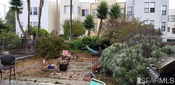 Building Photo - 272 25th Ave