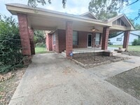 Building Photo - Coming Soon!  3 Bed, 1 Bath on Arkansas Side