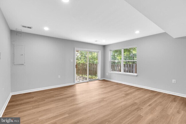 Building Photo - 2900 Jessica Ct