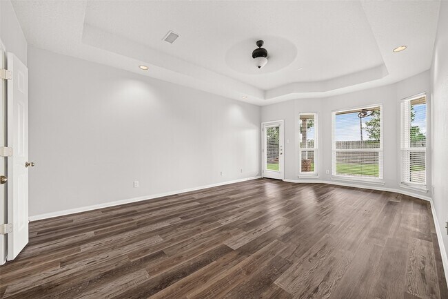 Building Photo - 1415 Kennewick Ct