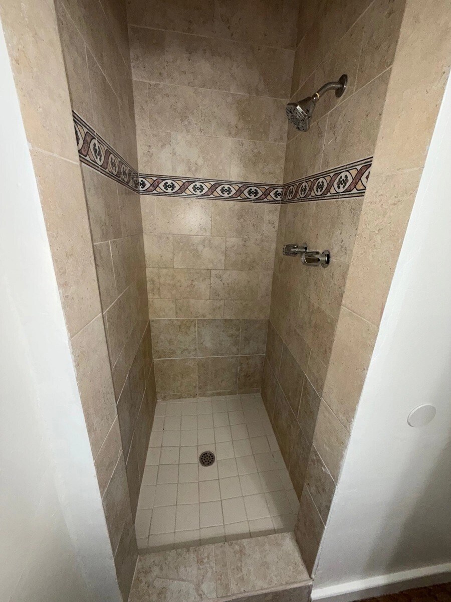 Building Photo - 21809 Lanark St