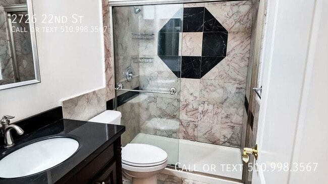 Building Photo - 2726 22nd St