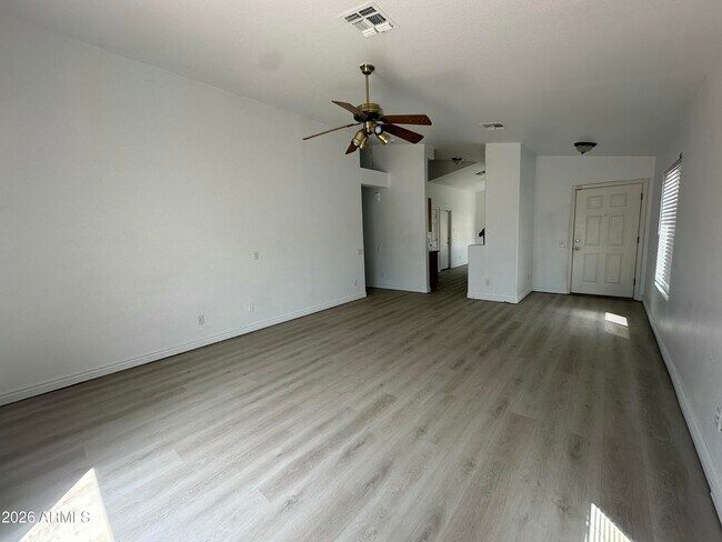 Building Photo - 1203 W Kesler Ln