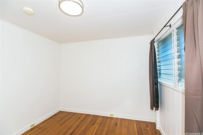 Building Photo - 730 6th Ave