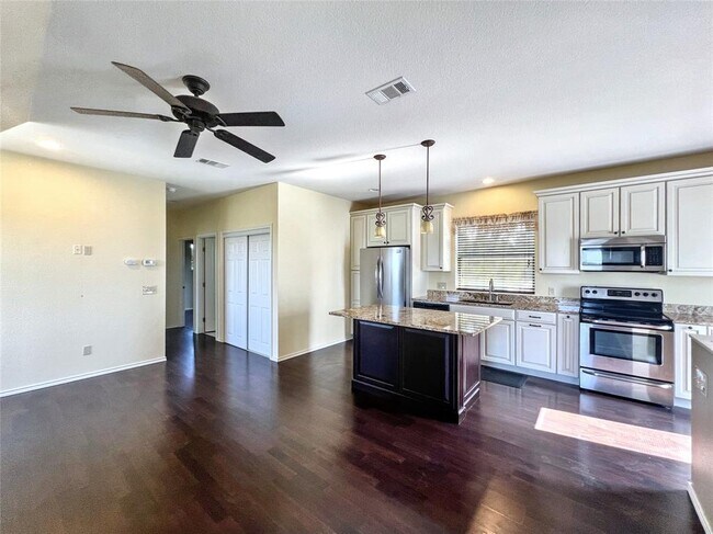 Building Photo - 8750 Scarlet Cir