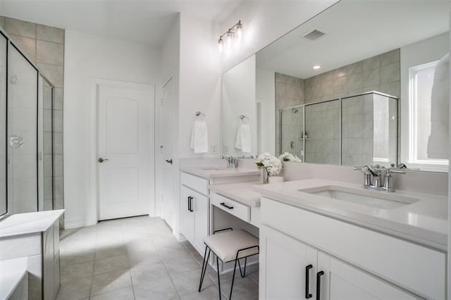 Building Photo - 4116 Adelaide Dr