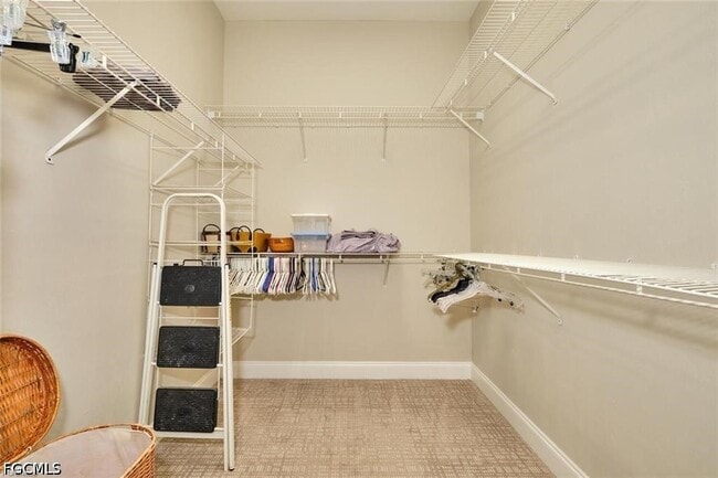 Building Photo - 9240 Willowcrest Ct