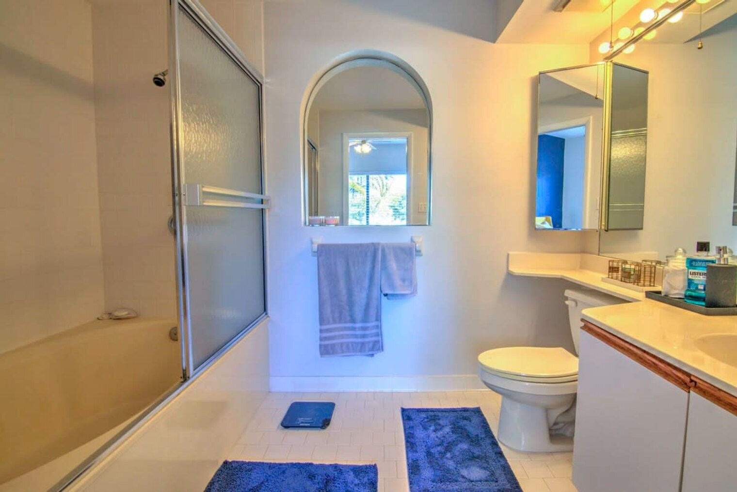 Building Photo - 3310 Europa Dr