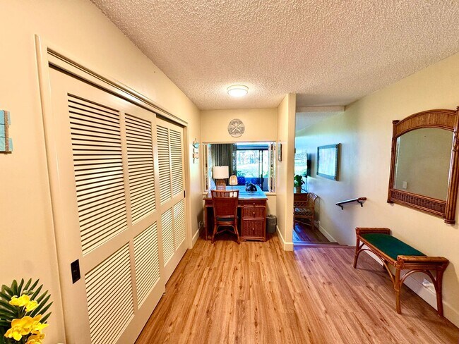 Building Photo - Resort Living- Large 2 bed 2 bath Condo at Kaanapali Royal