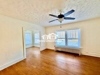 Building Photo - 3612 Ingersoll Ave