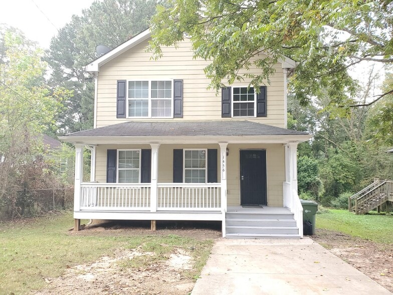 Building Photo - 1456 Kennesaw Dr NW