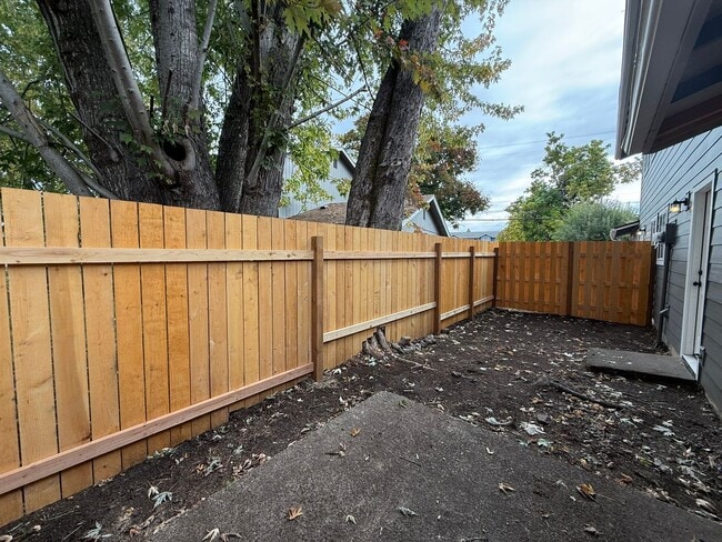 Building Photo - 4012so