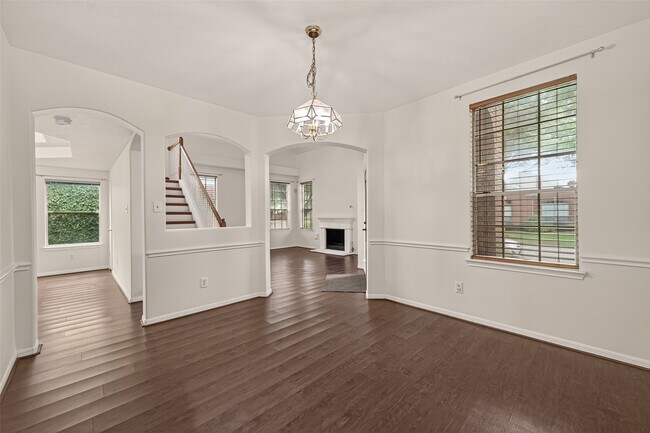 Building Photo - 15903 Timber Chase Dr